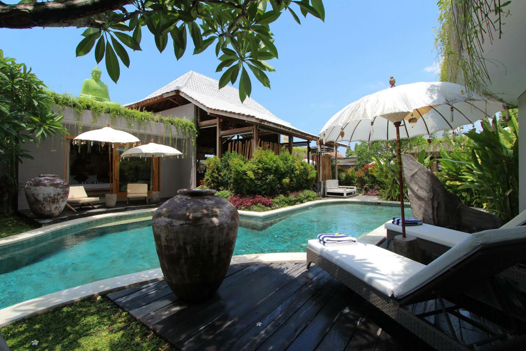 Gahana Bali Villa Seminyak Buitenkant foto