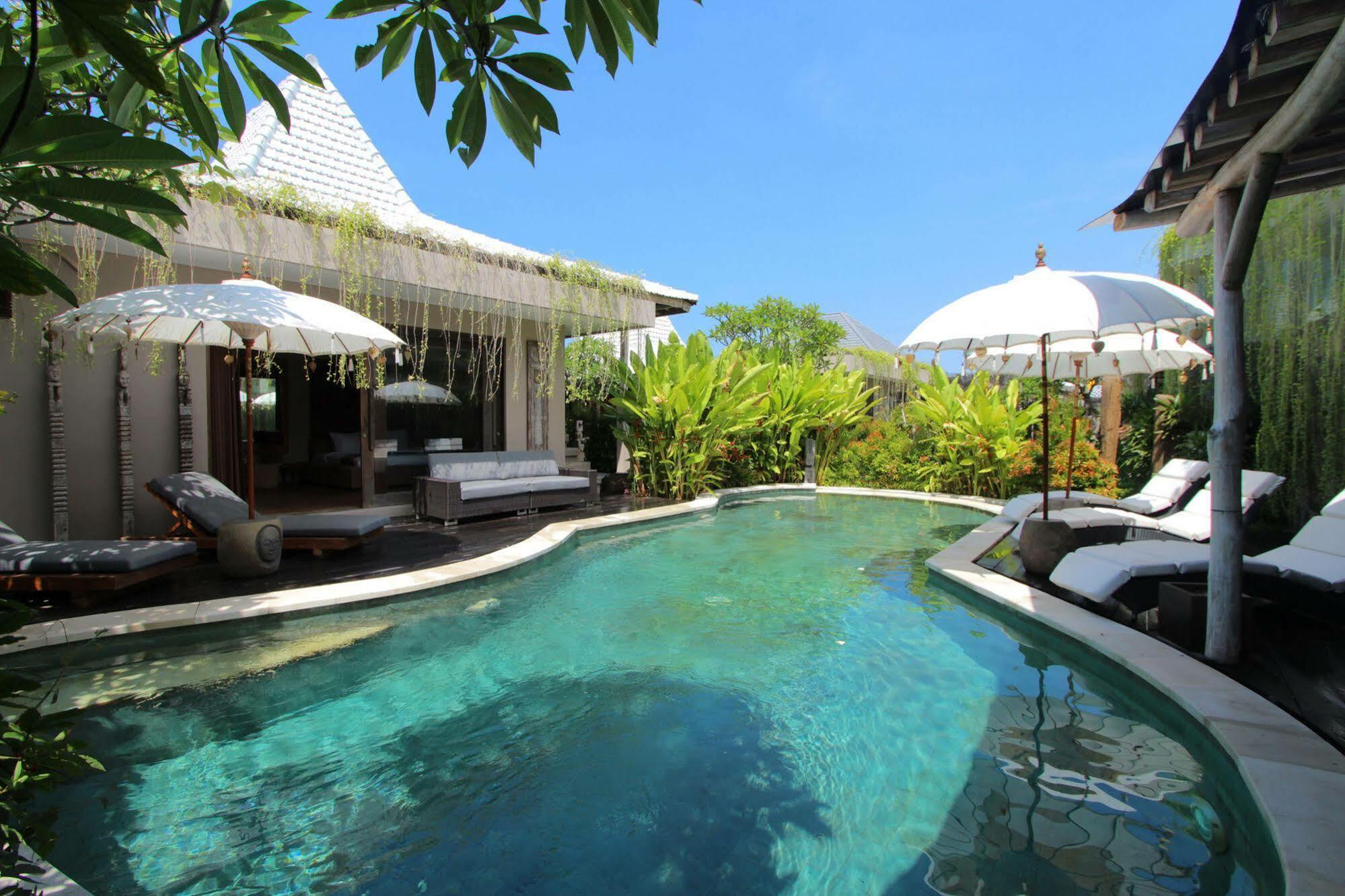 Gahana Bali Villa Seminyak Buitenkant foto